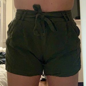 Green Banana Republic Shorts with Tie Belt